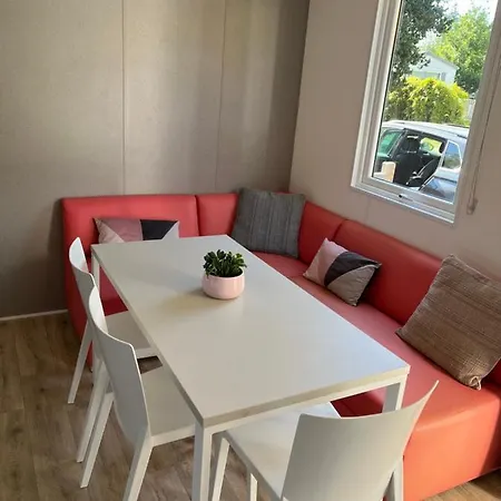 Mobilhome Confort R10 Domaine De Lanniron 캠프장 캥페르
